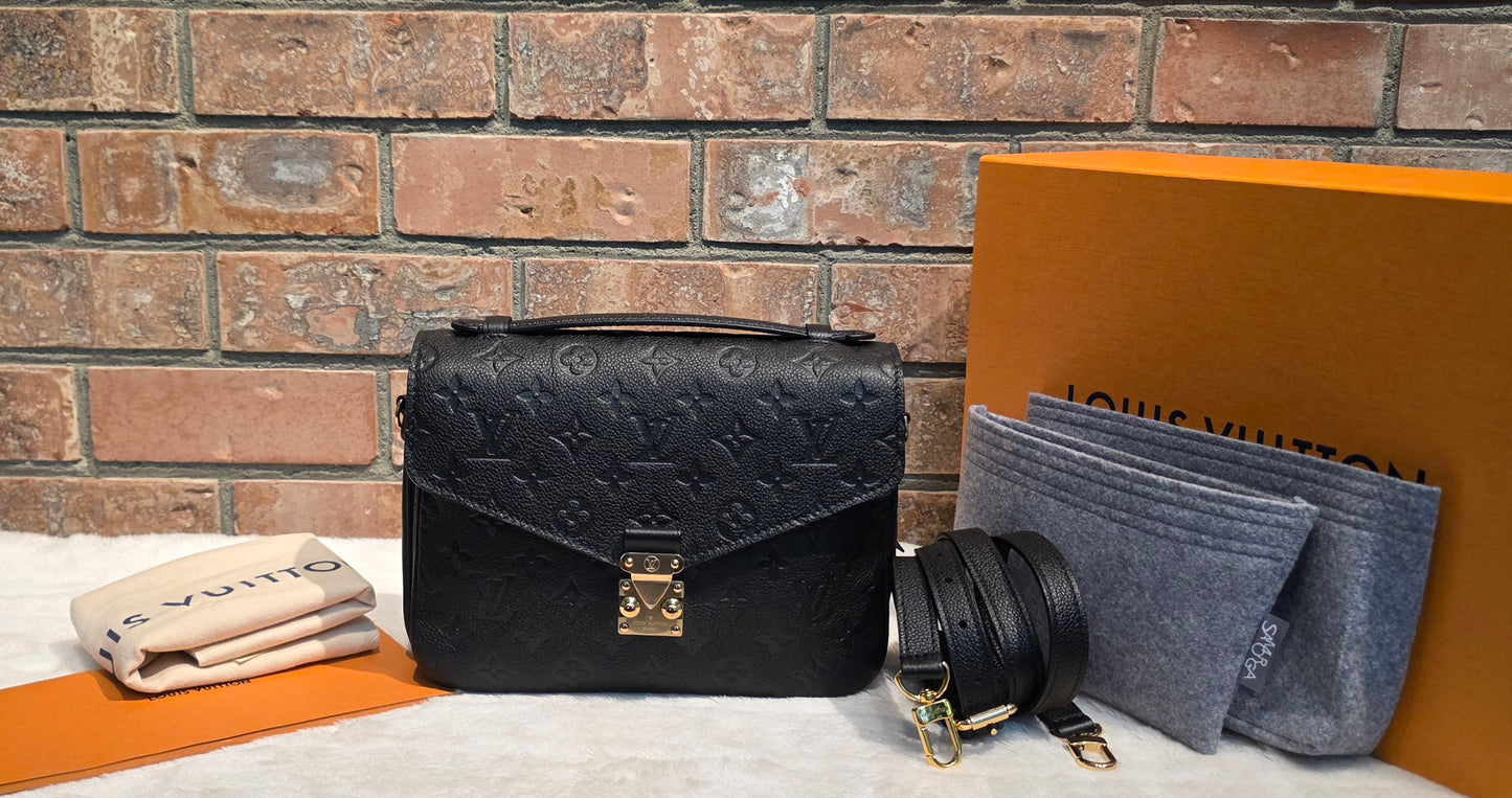 Authentic Louis Vuitton Pochette Metis Empreinte Noir