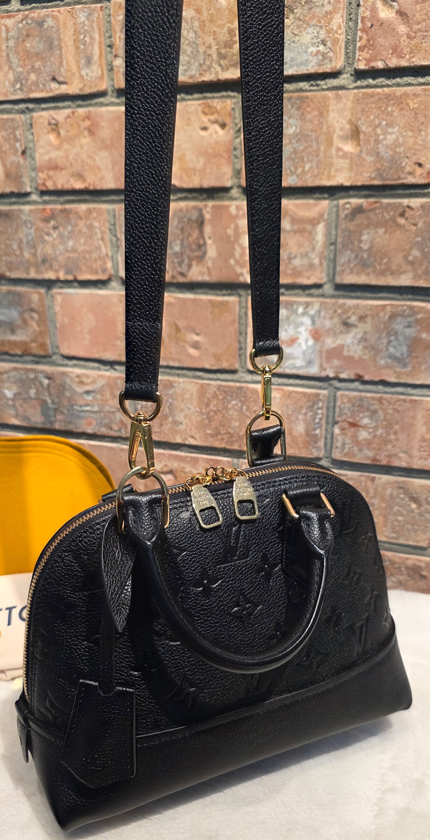 Authentic Louis Vuitton Neo Alma BB Empreinte Noir