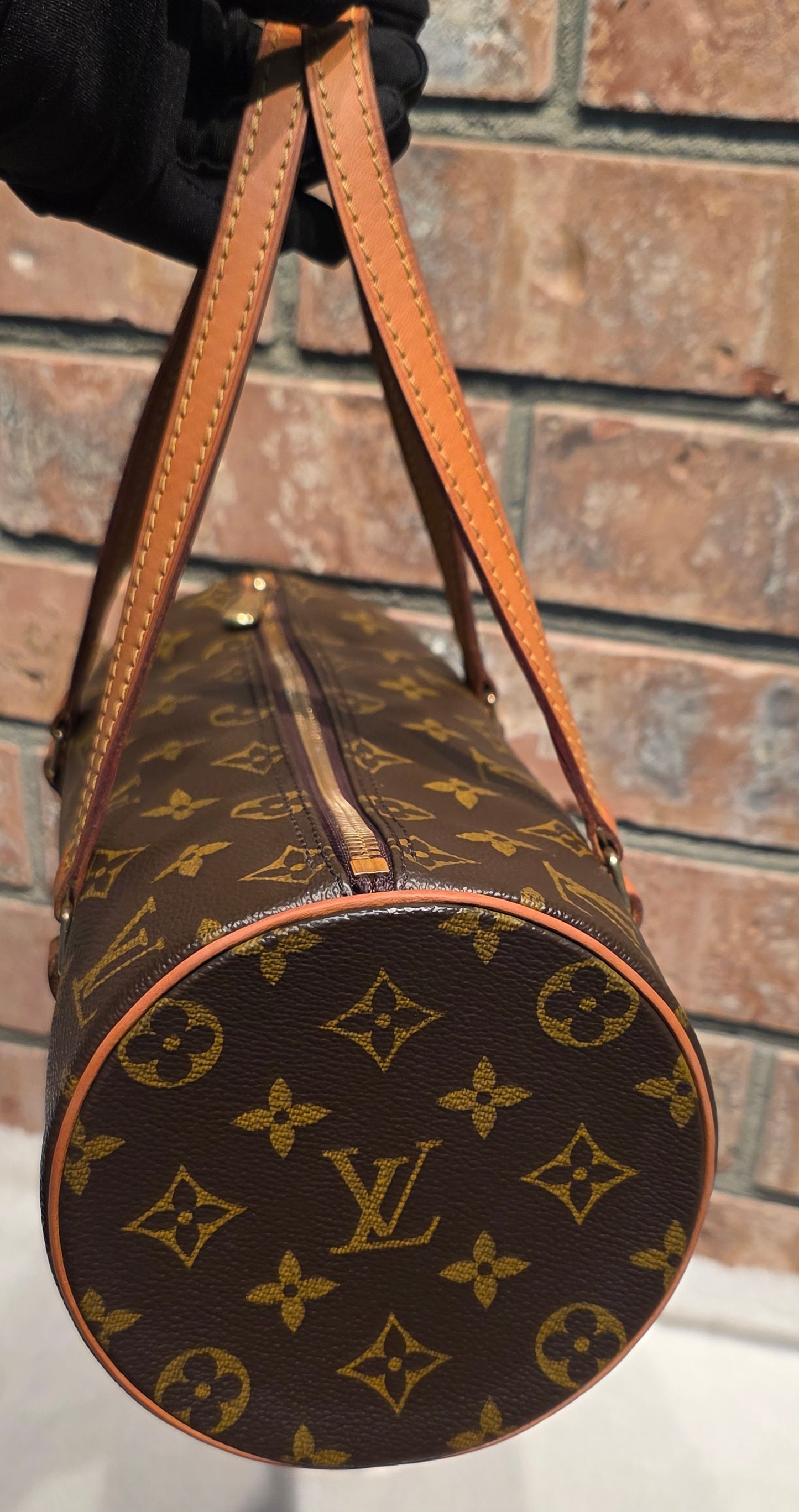 Authentic Louis Vuitton Papillon 27