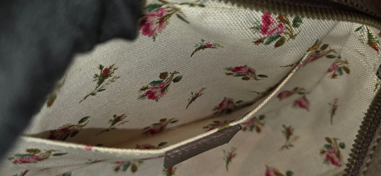 Authentic Gucci Neo Vintage Camera Bag