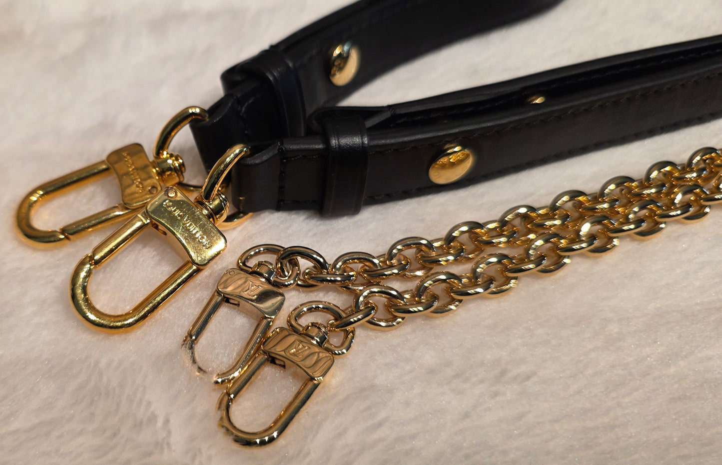 Authentic Louis Vuitton Multipochette Accessoires Wild At Heart