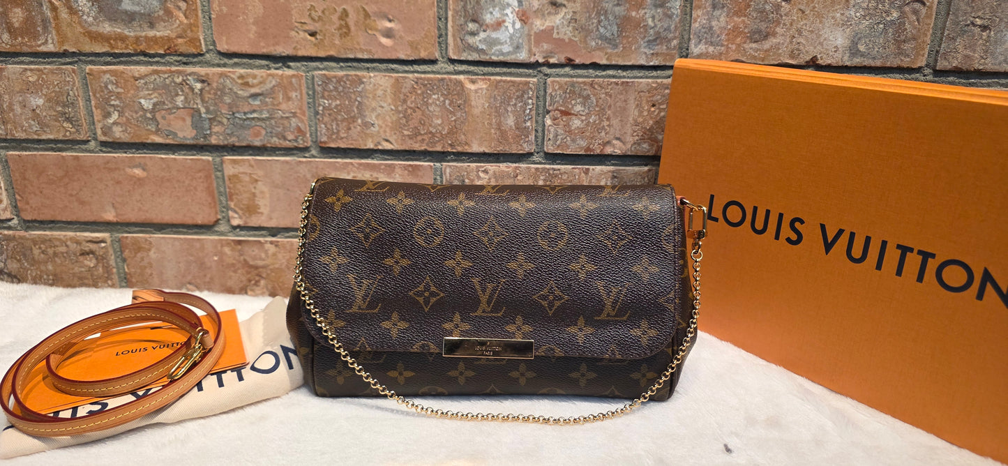 Authentic Louis Vuitton Favorite MM Monogram (SA4149)