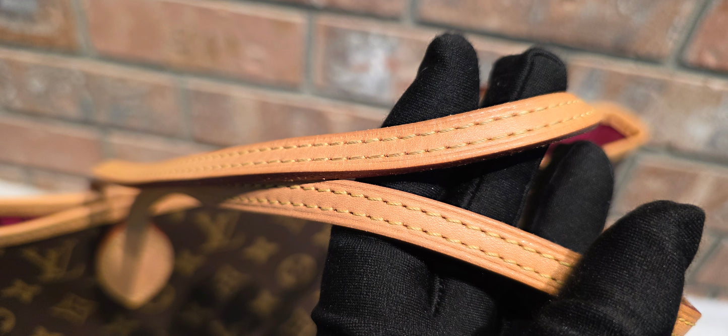 Authentic Louis Vuitton Neverfull MM (Pivoine Interior)