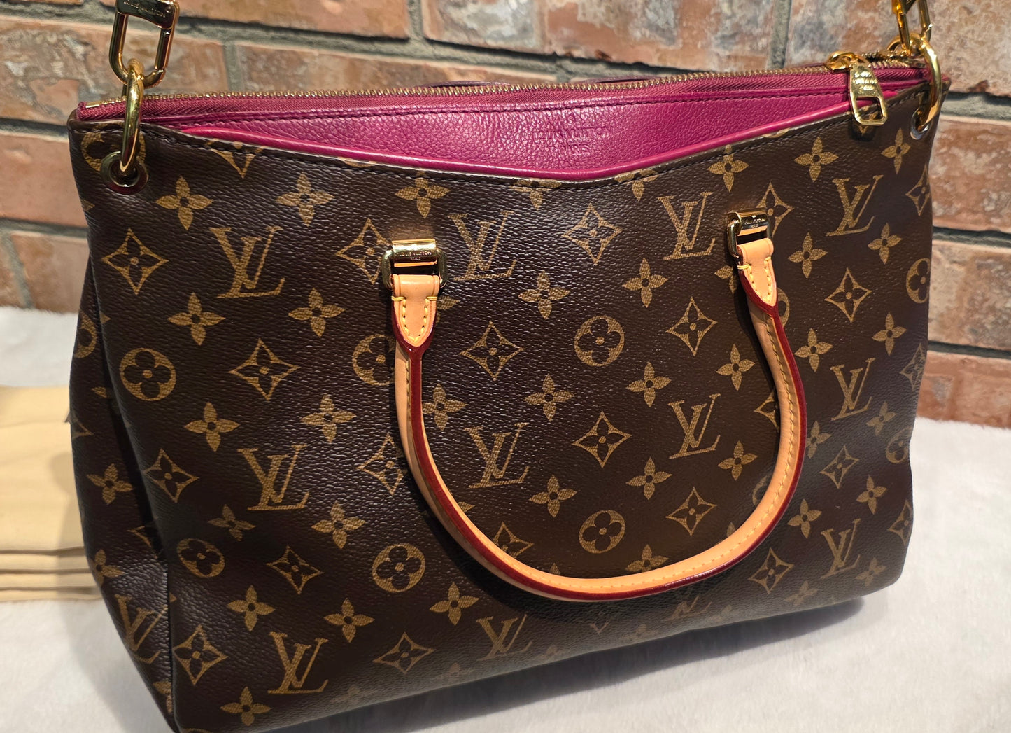 Authentic Louis Vuitton Pallas MM Aurore