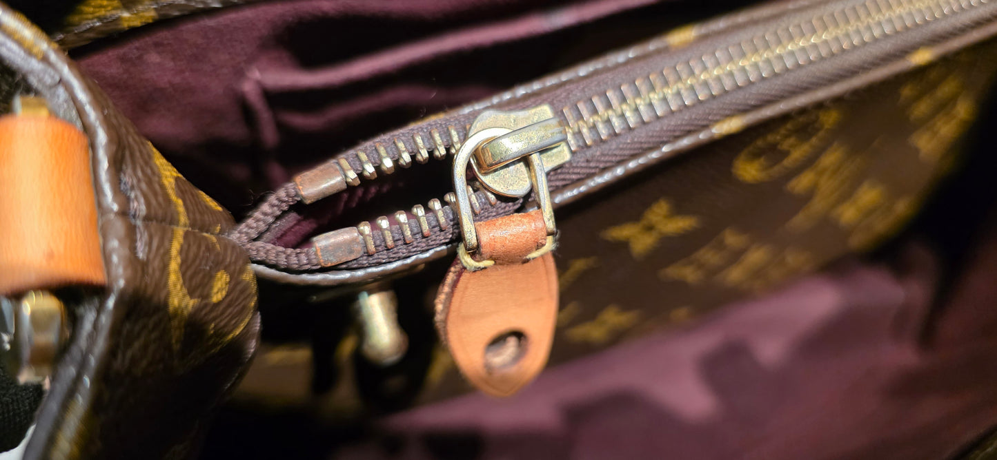 Authentic Louis Vuitton Montaigne BB Monogram