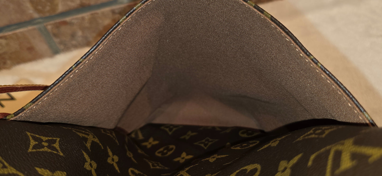 Authentic Louis Vuitton Totally MM Monogram