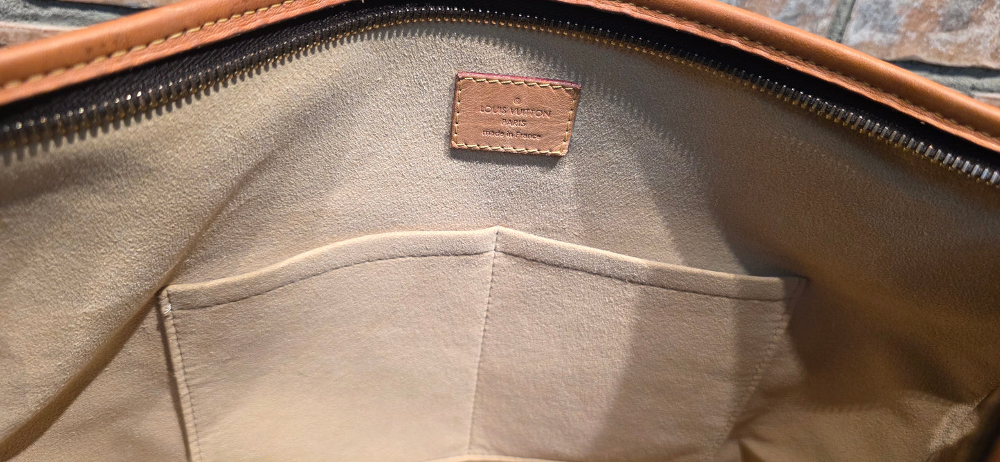 Authentic Louis Vuitton Estrella MM