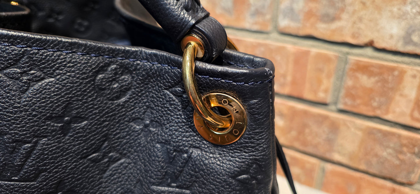 Authentic Louis Vuitton Artsy MM Empreinte Infini