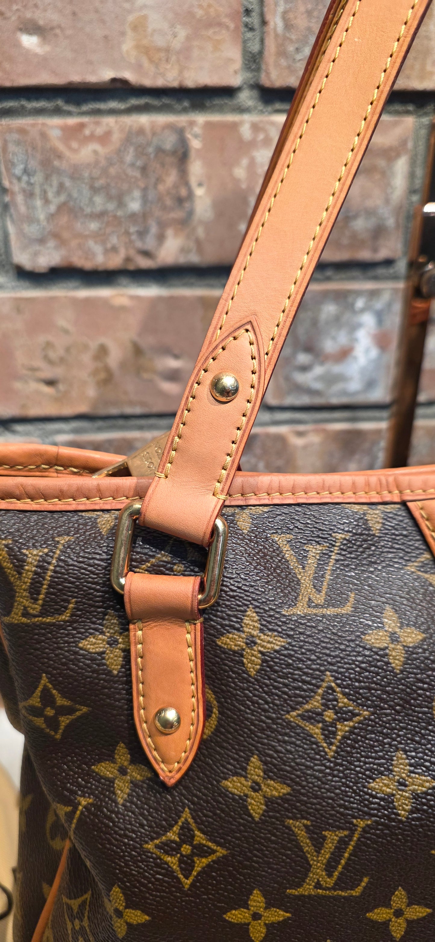 Authentic Louis Vuitton Estrella MM