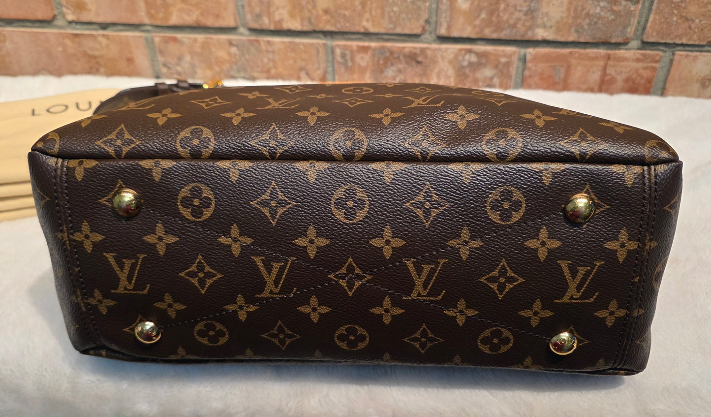Authentic Louis Vuitton Pallas MM Aurore