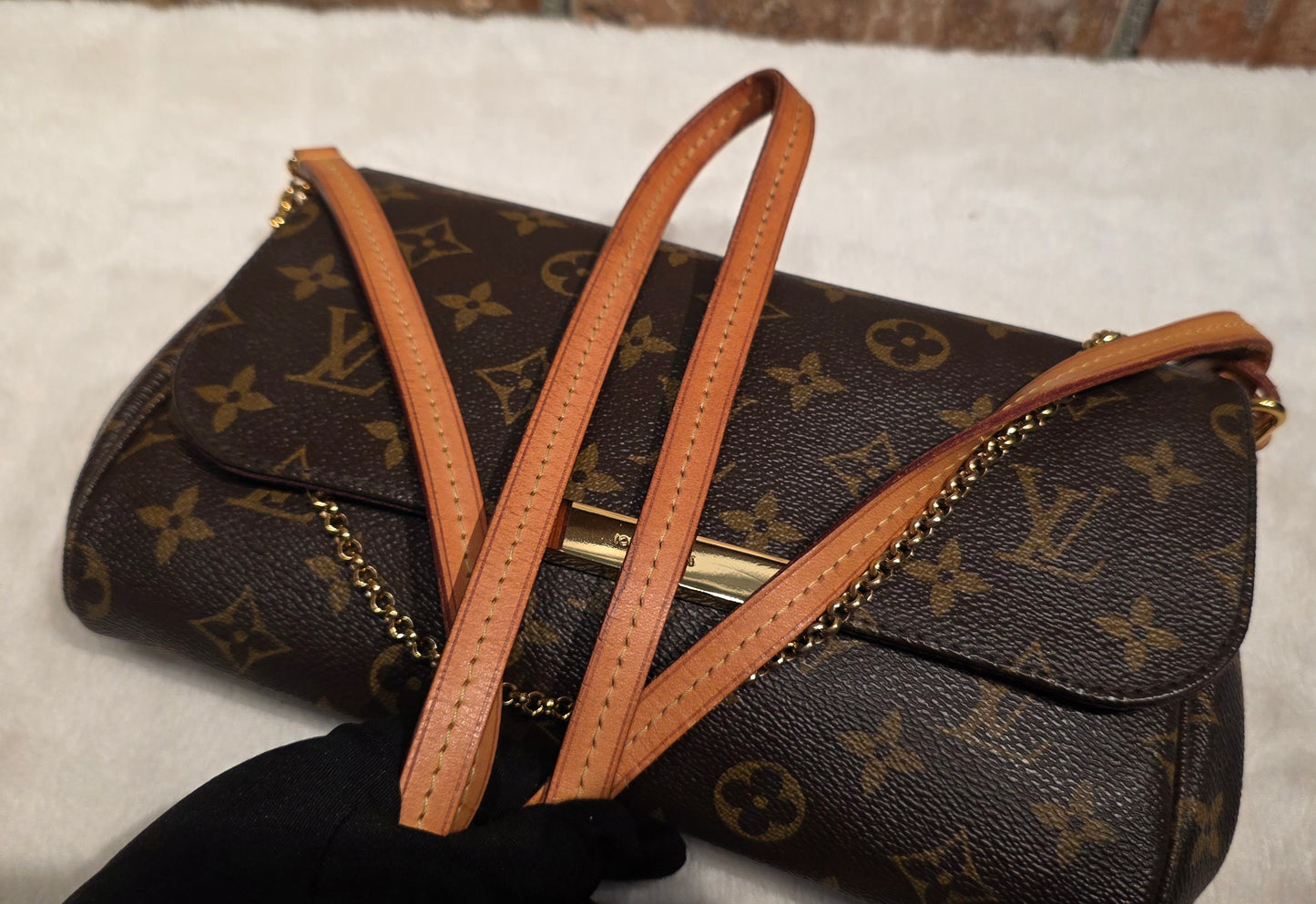 Authentic Louis Vuitton Favorite MM Monogram