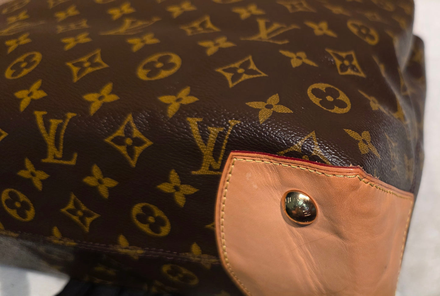 Authentic Louis Vuitton Wilshire MM Monogram