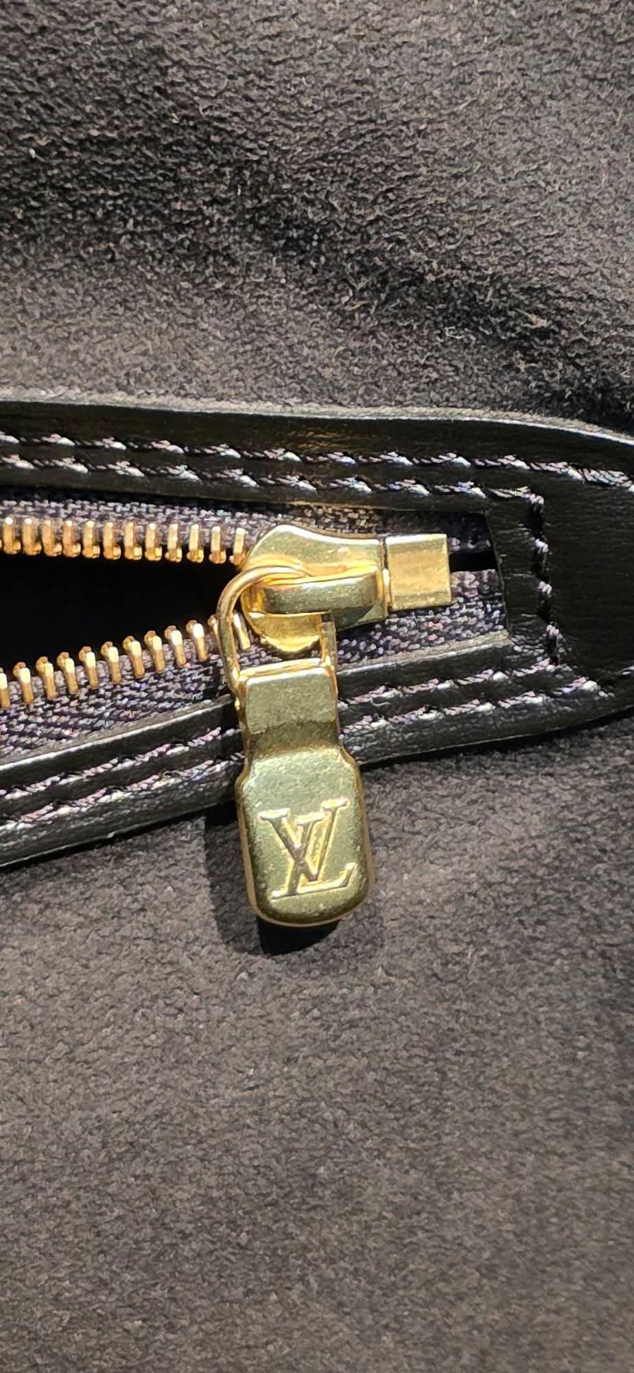 Authentic Louis Vuitton Neverfull MM with Pouch Game On Collection