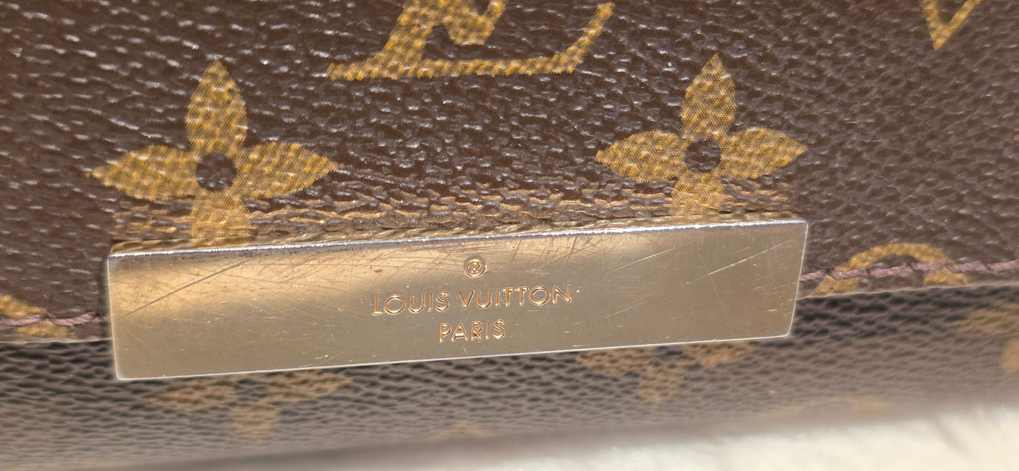 Authentic Louis Vuitton Favorite MM Monogram (SA4116)