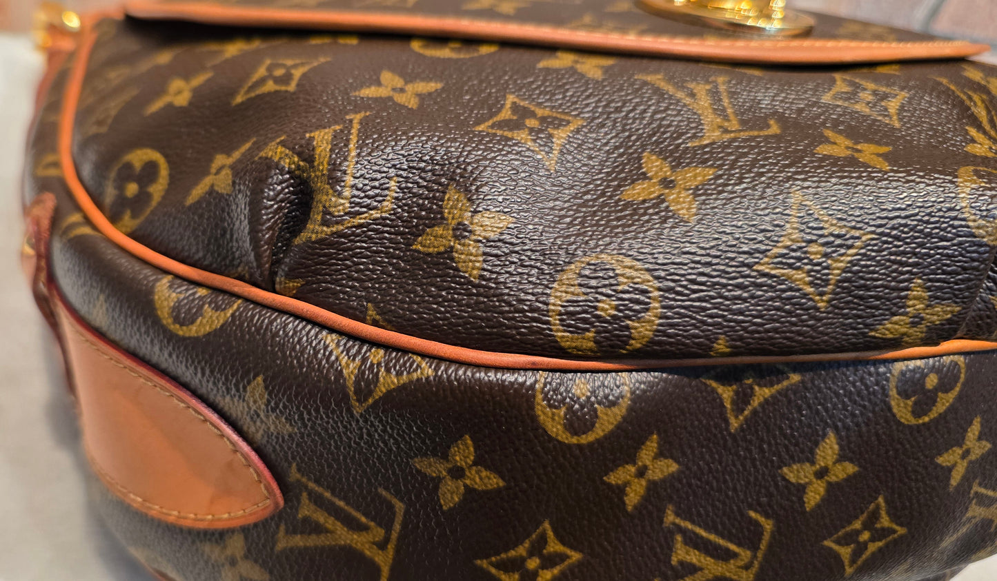 Authentic Louis Vuitton Tulum GM