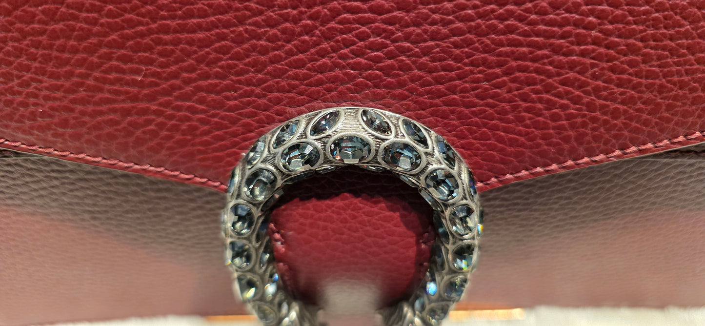 Authentic Gucci Dionysus Shoulder Bag in Burgundy