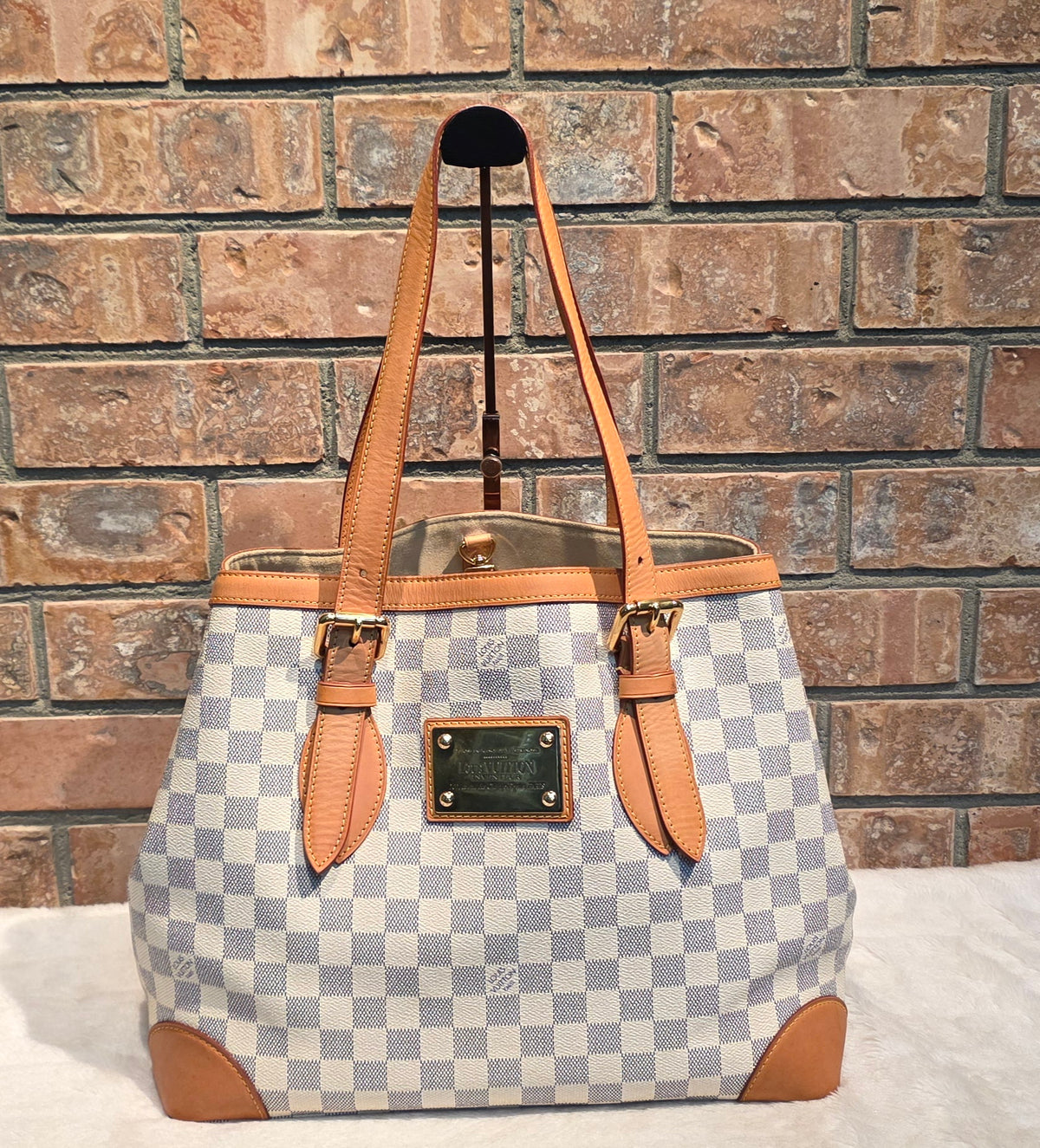 Authentic Louis Vuitton Hampstead MM Damier Azur
