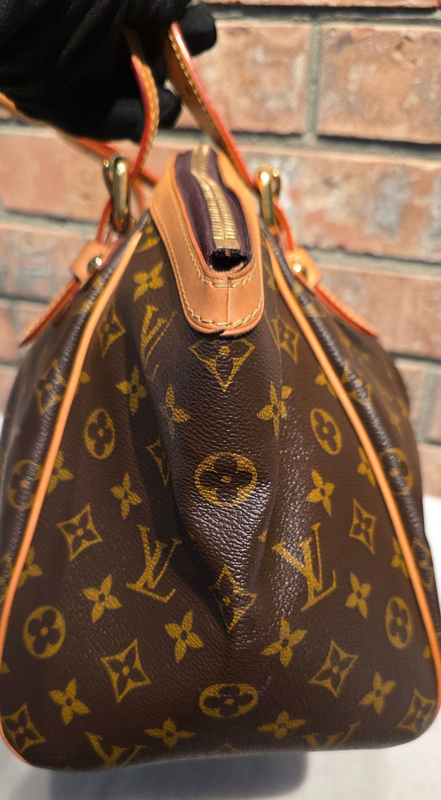 Authentic Louis Vuitton Tivoli GM