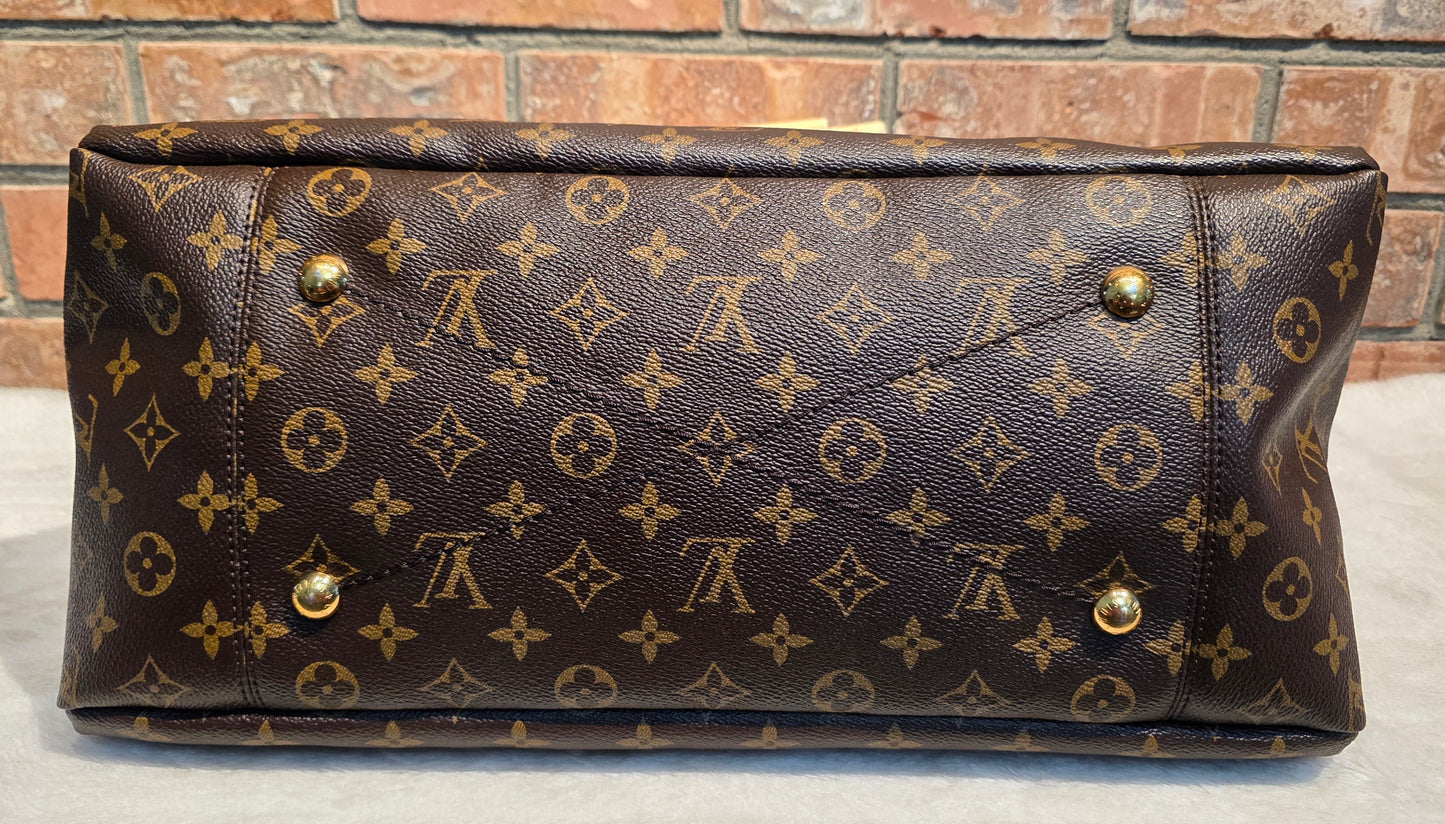 Authentic Louis Vuitton Artsy MM Monogram