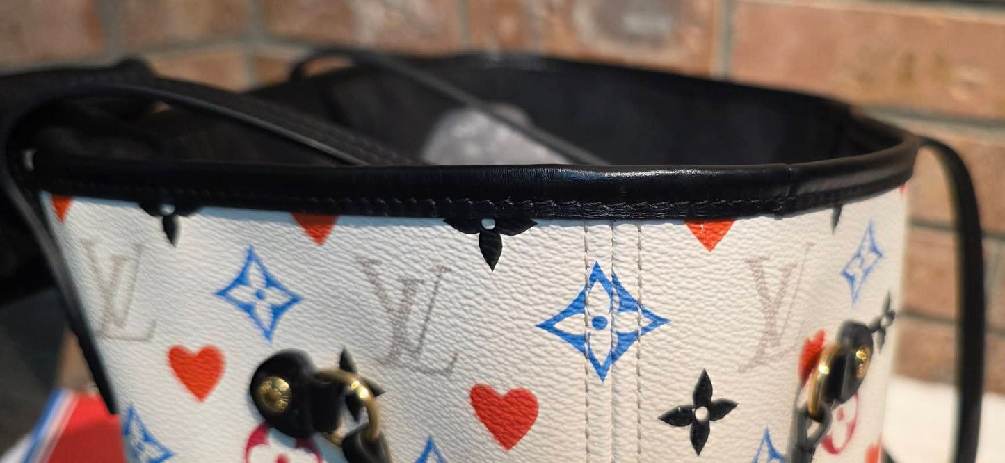 Authentic Louis Vuitton Neverfull MM with Pouch Game On Collection