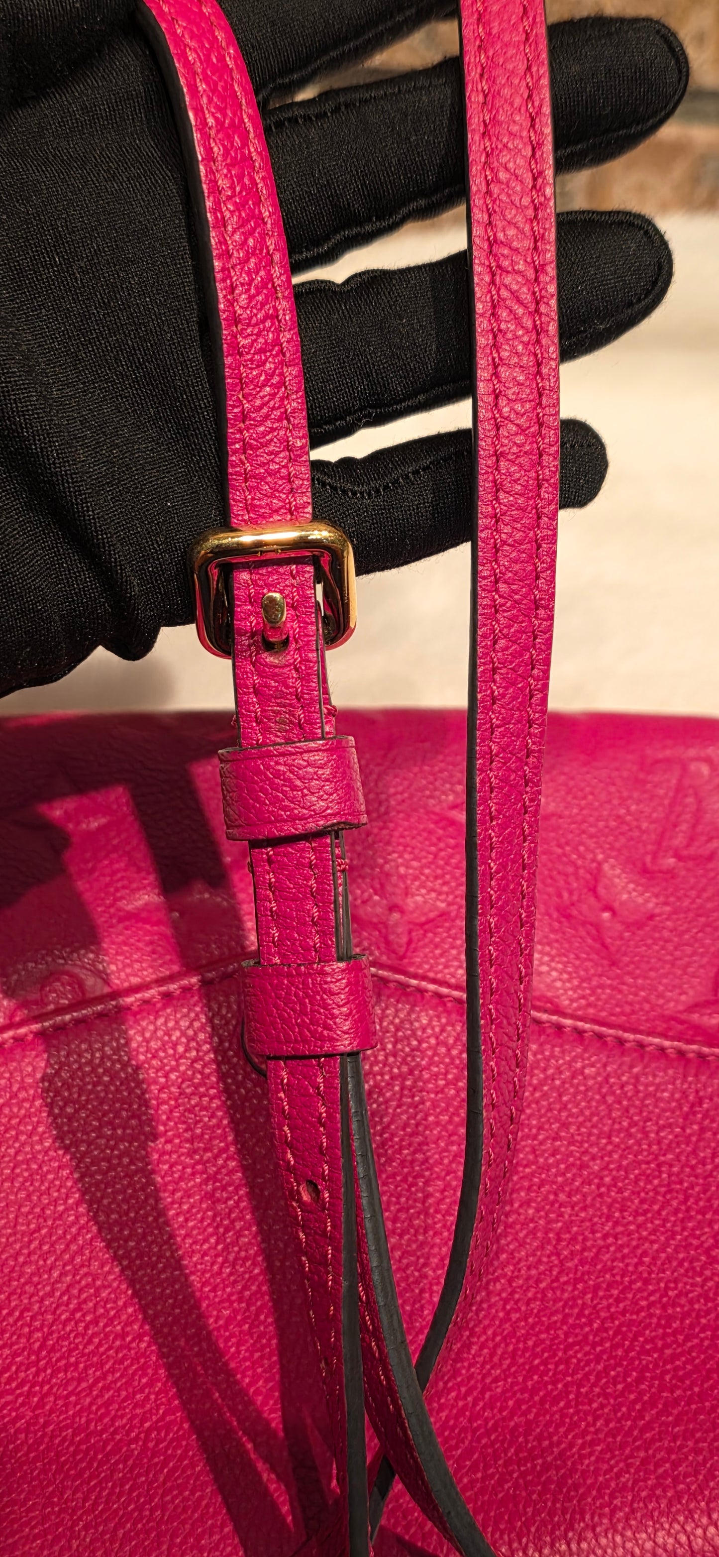 Authentic Louis Vuitton Twice/Twinset Pochette in Dahlia Pink