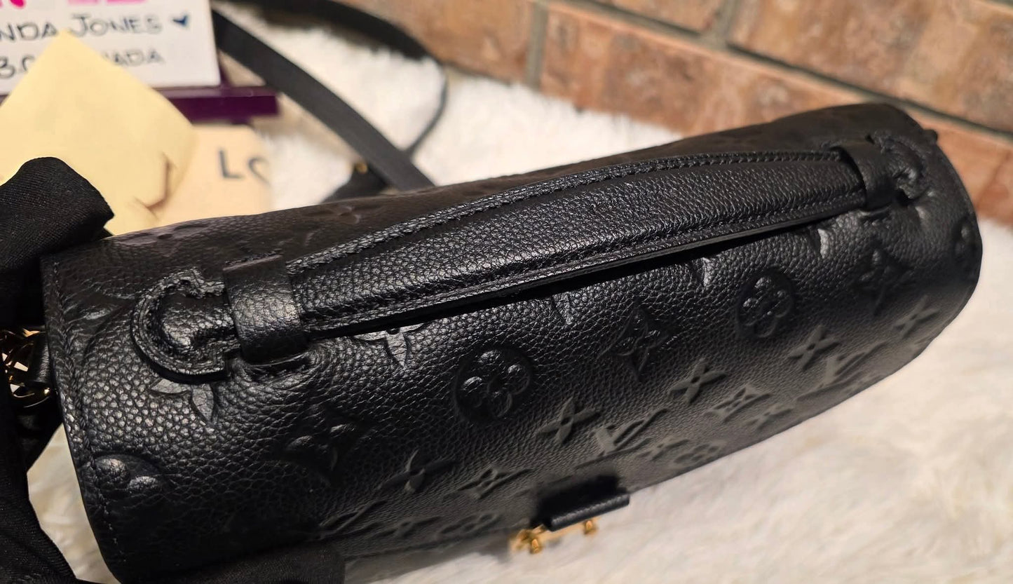 Authentic Pochette Metis Empreinte Noir