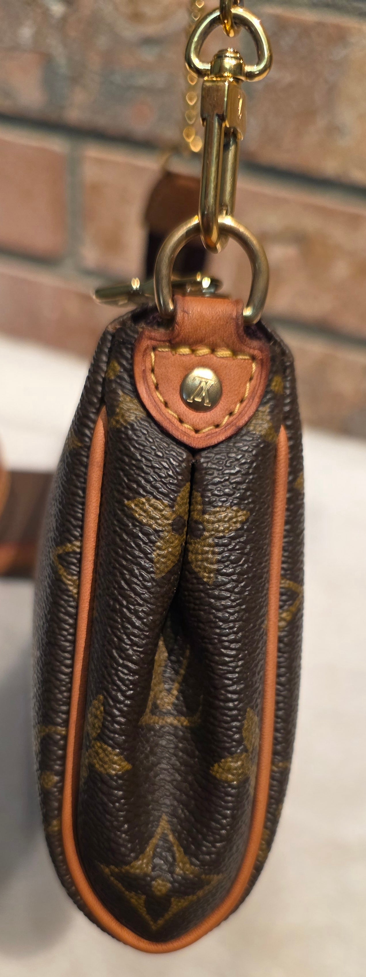 Authentic Louis Vuitton Eva Monogram