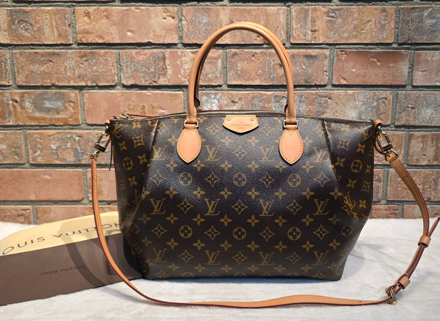 Authentic Louis Vuitton Turenne GM