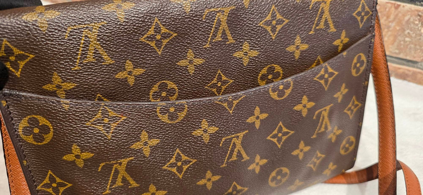 Authentic Louis Vuitton Pochette Bordeaux