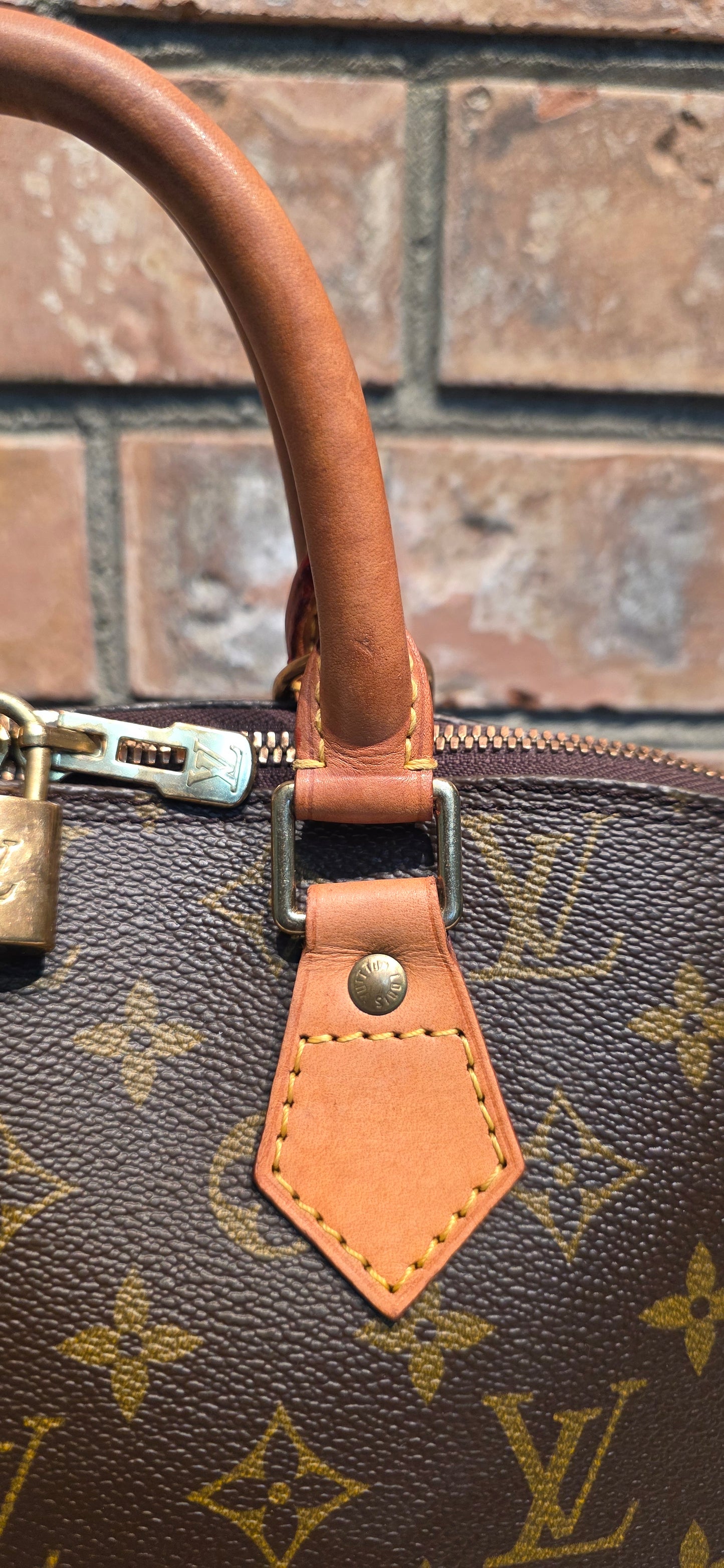 Authentic Louis Vuitton Alma PM Monogram