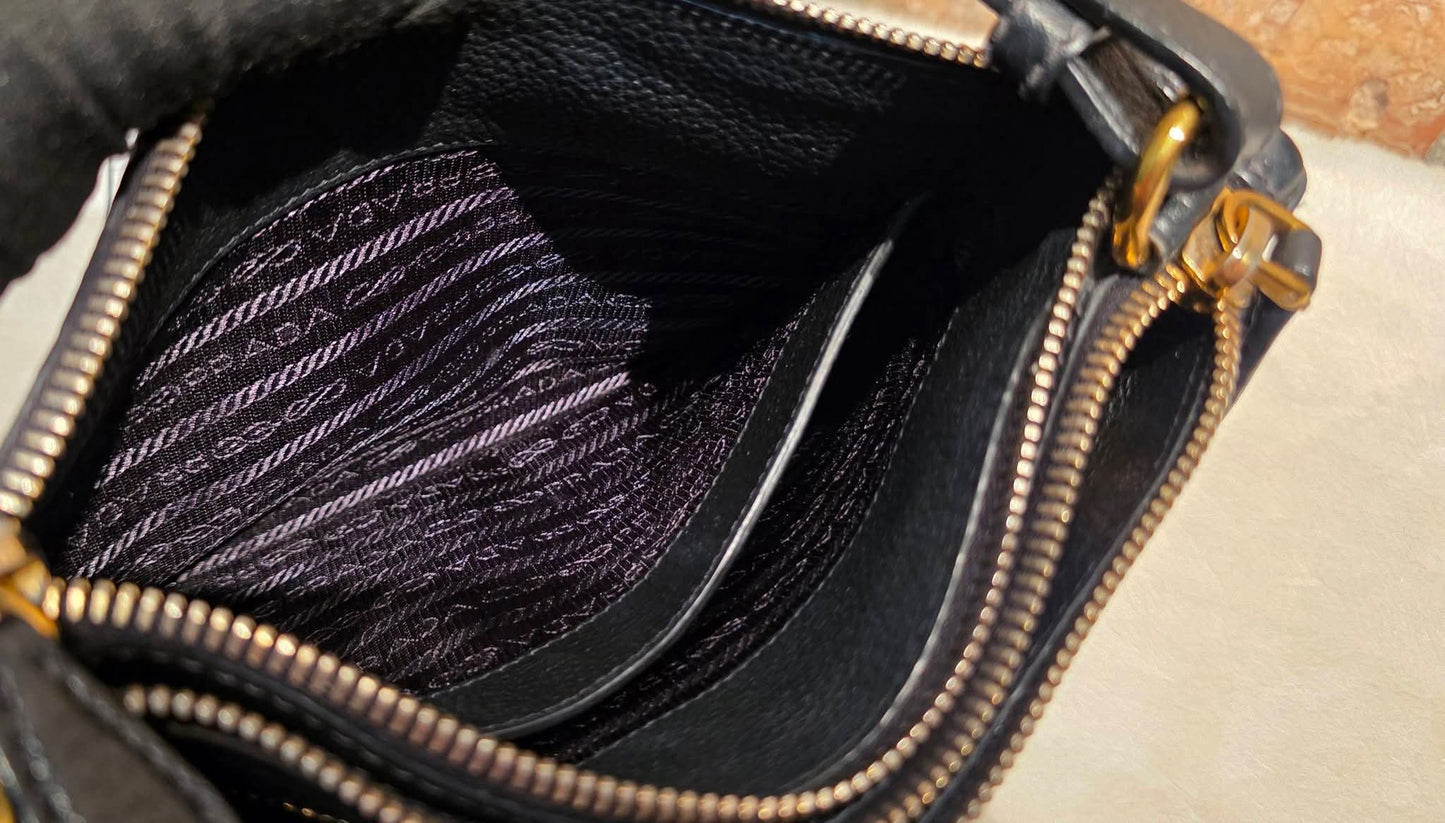 Authentic Prada Bandoliera Vitello Phenix Crossbody