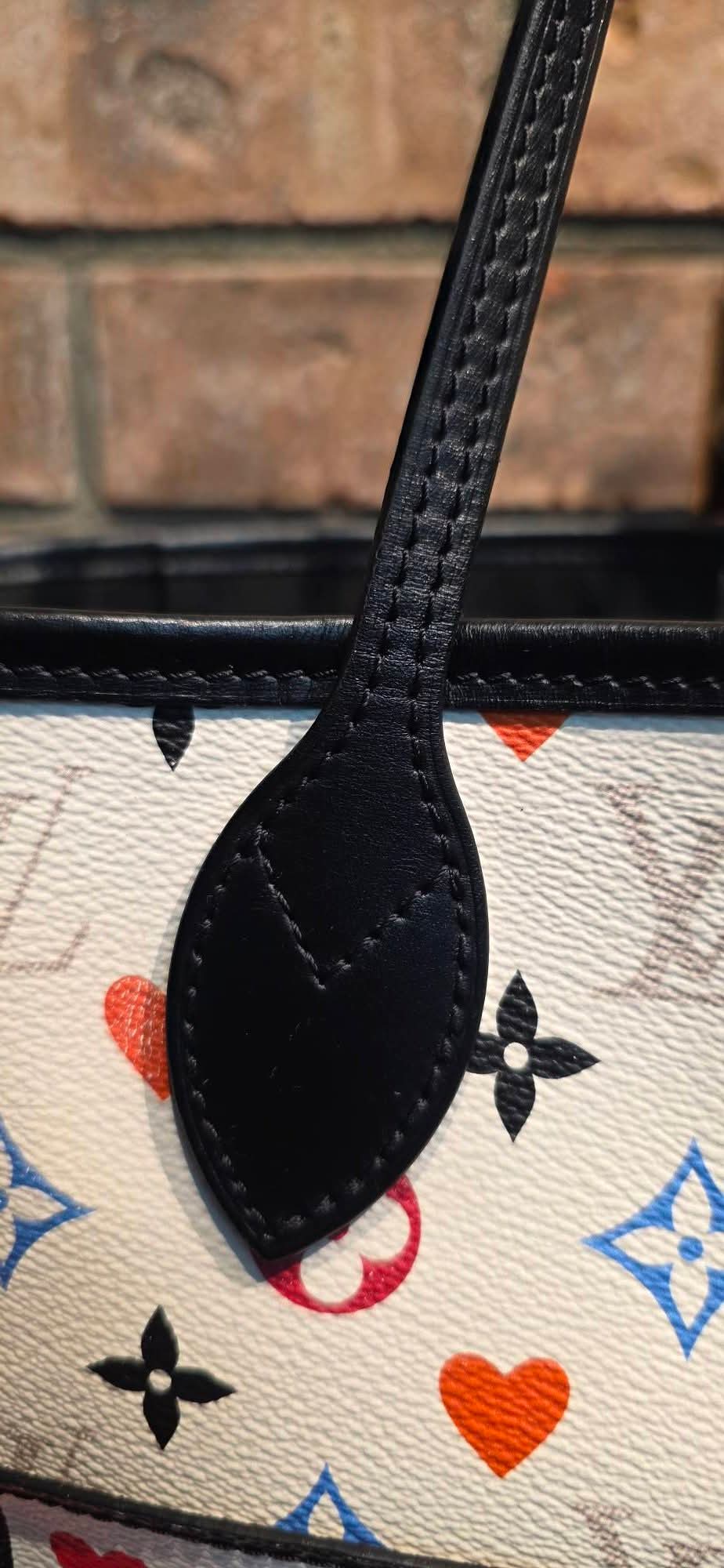 Authentic Louis Vuitton Neverfull MM with Pouch Game On Collection