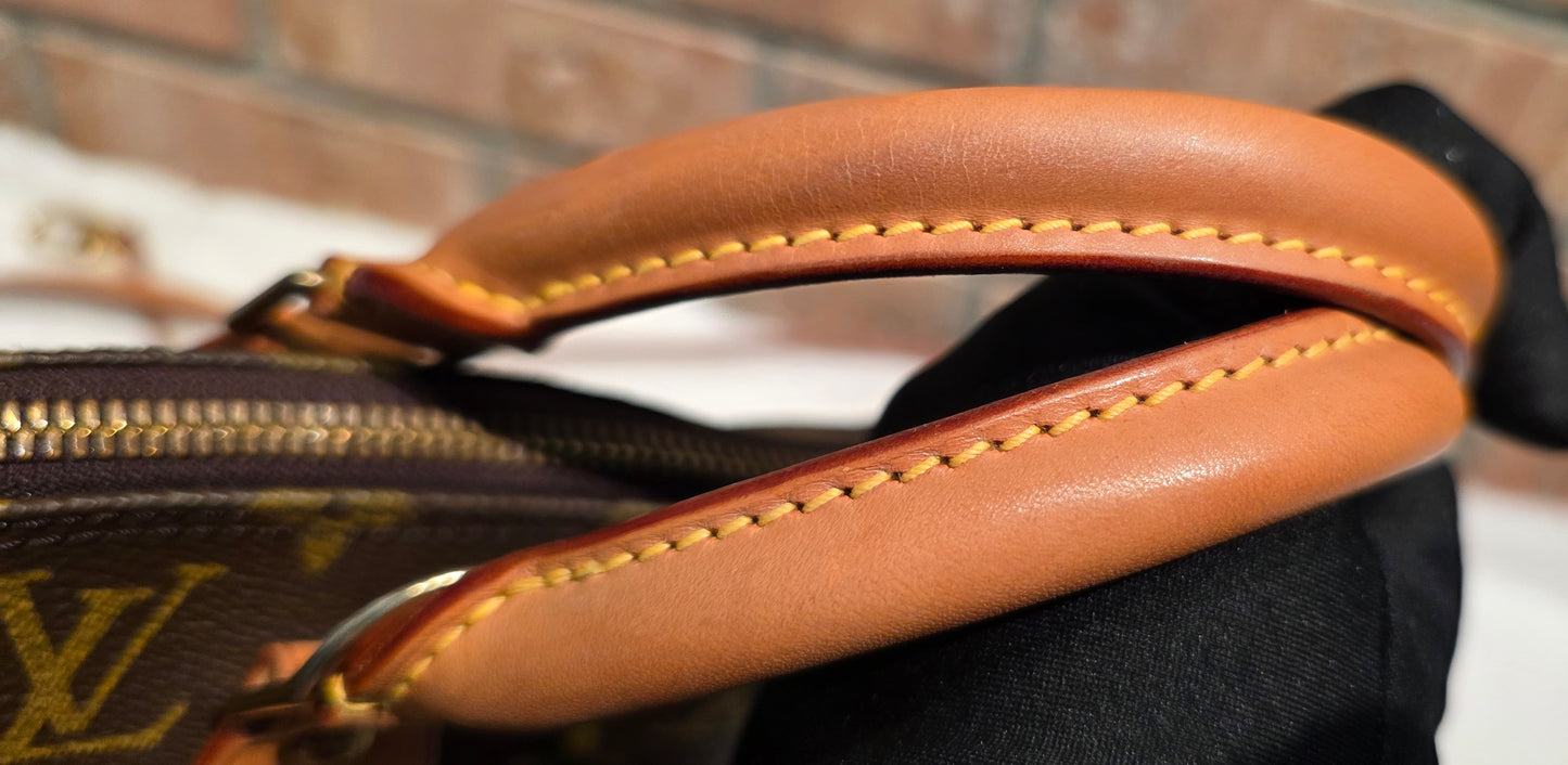 Authentic Louis Vuitton Alma PM Monogram (With Strap)