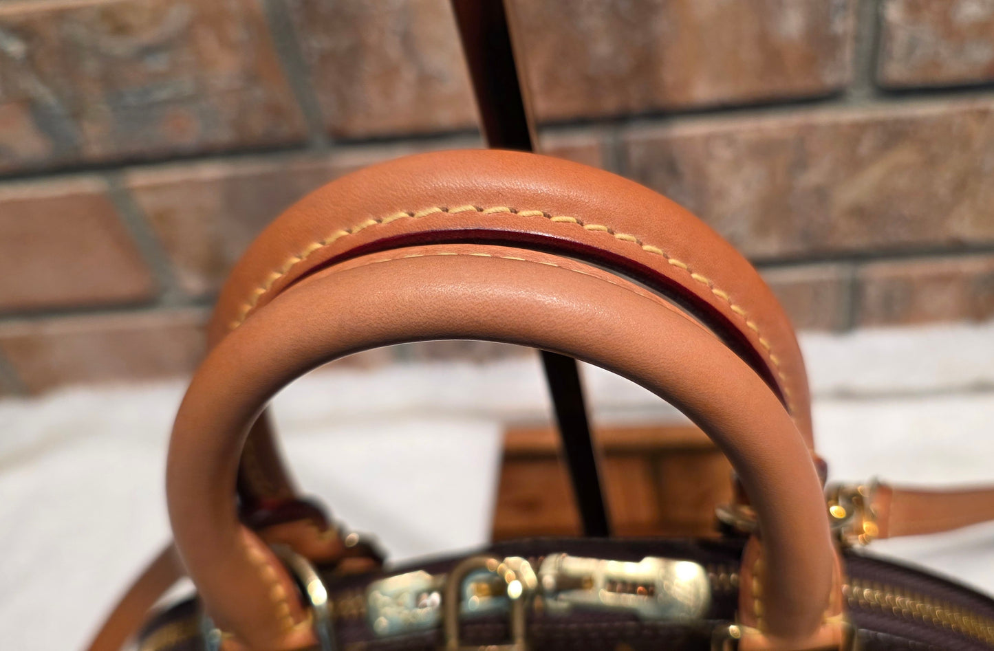 Authentic Louis Vuitton Alma BB Monogram