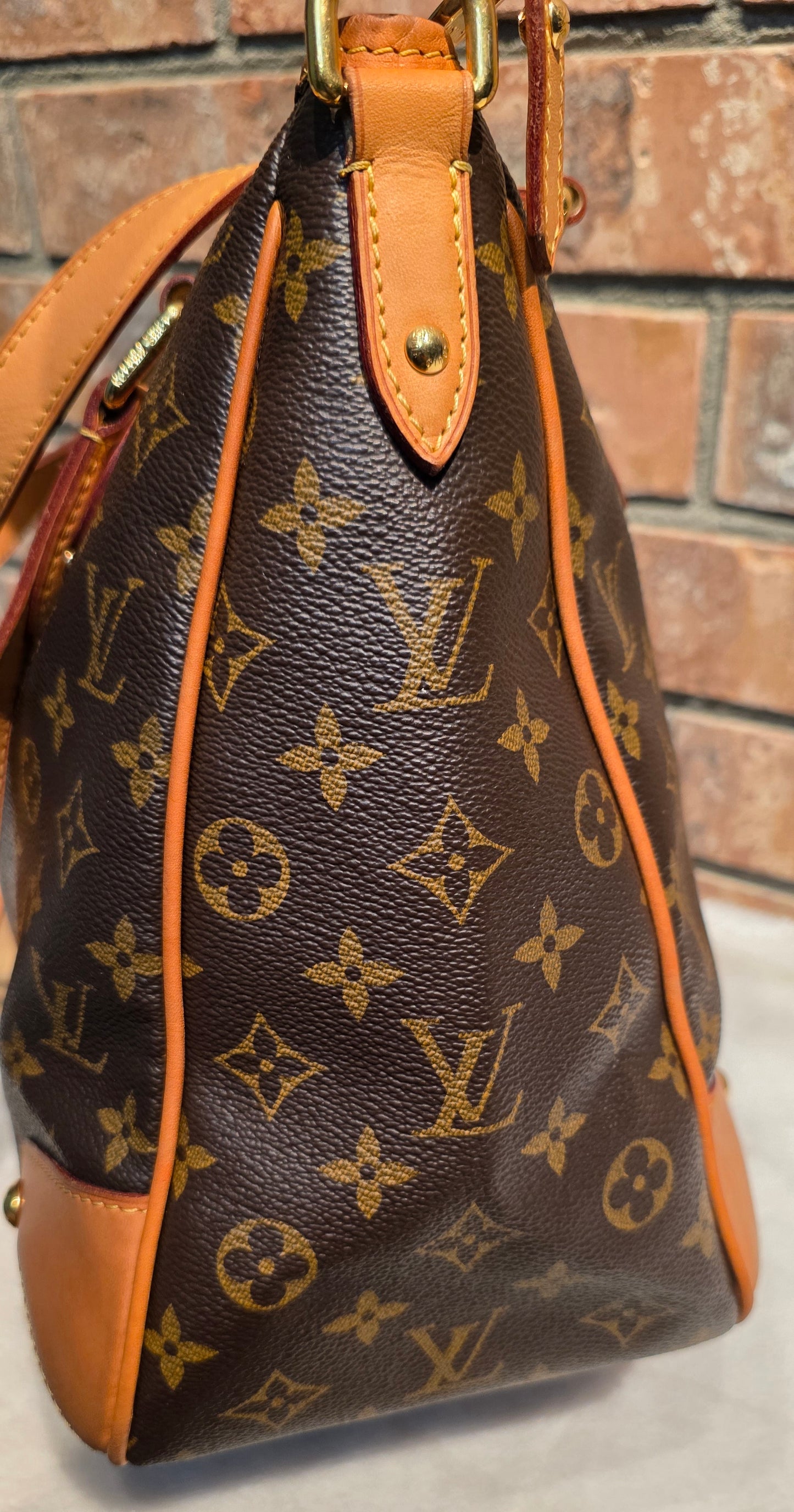 Authentic Louis Vuitton Estrella MM