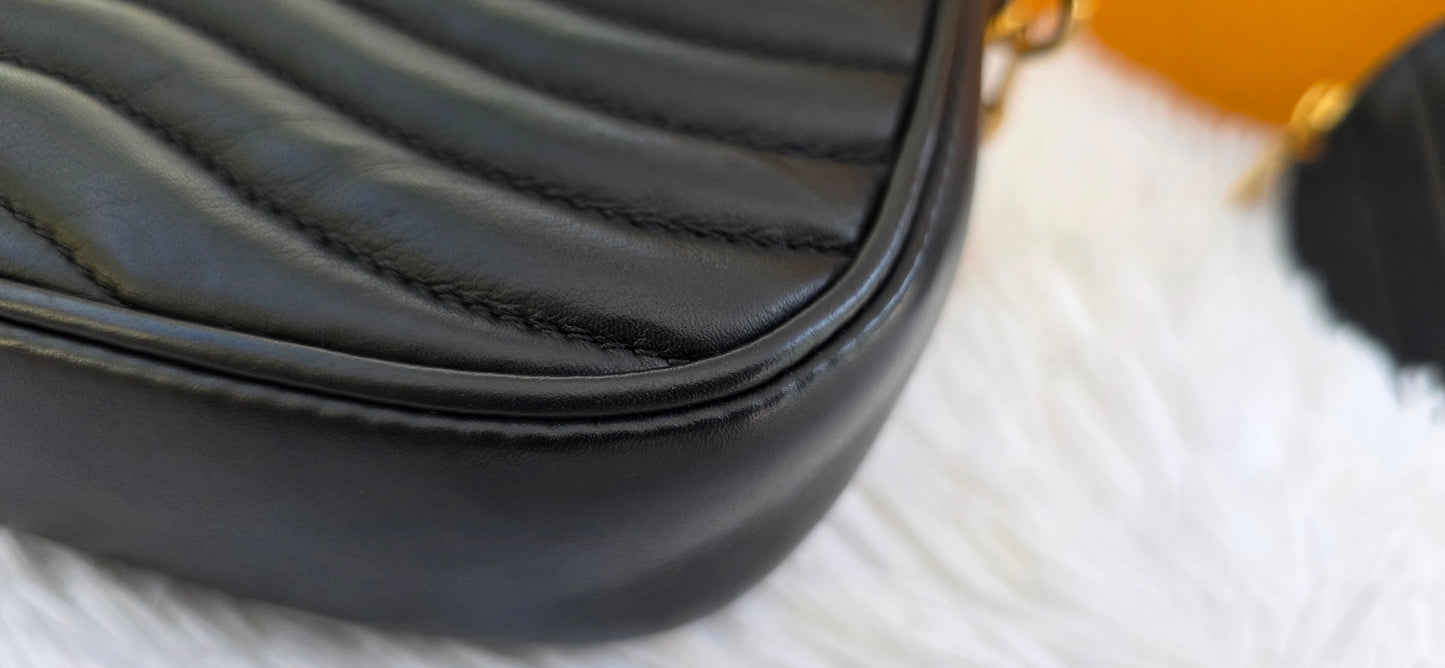 Authentic Louis Vuitton New Wave Multipochette Noir