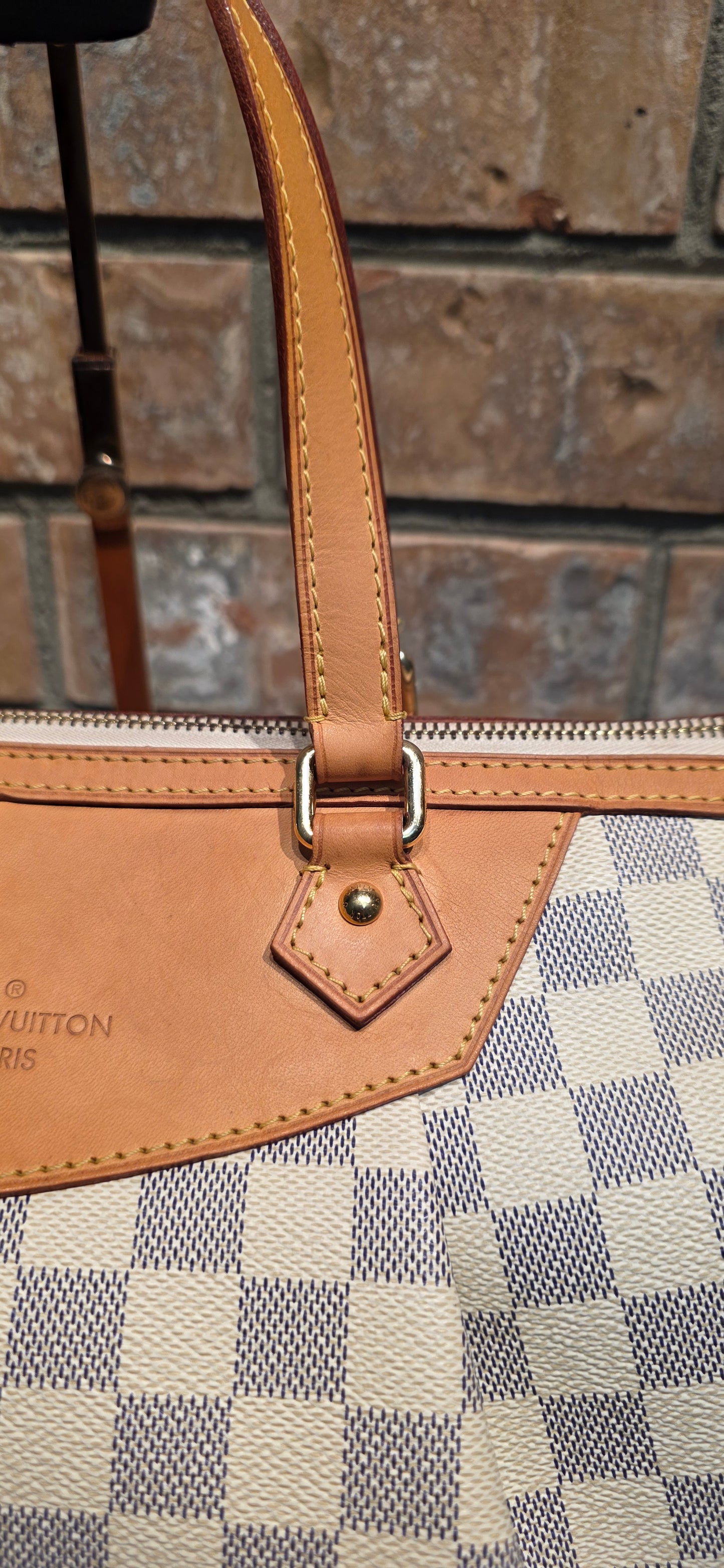 Authentic Louis Vuitton Siracusa GM
