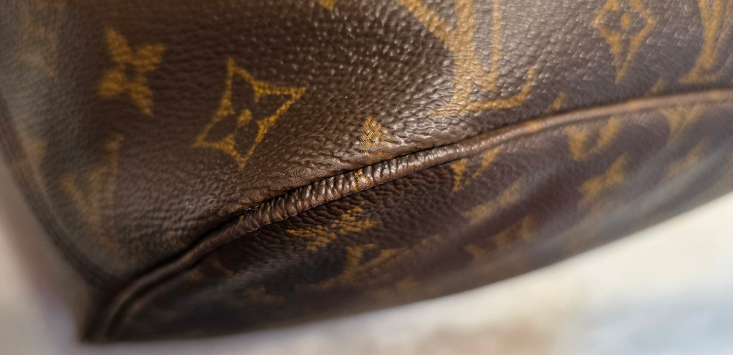 Authentic Louis Vuitton Neverfull MM Monogram