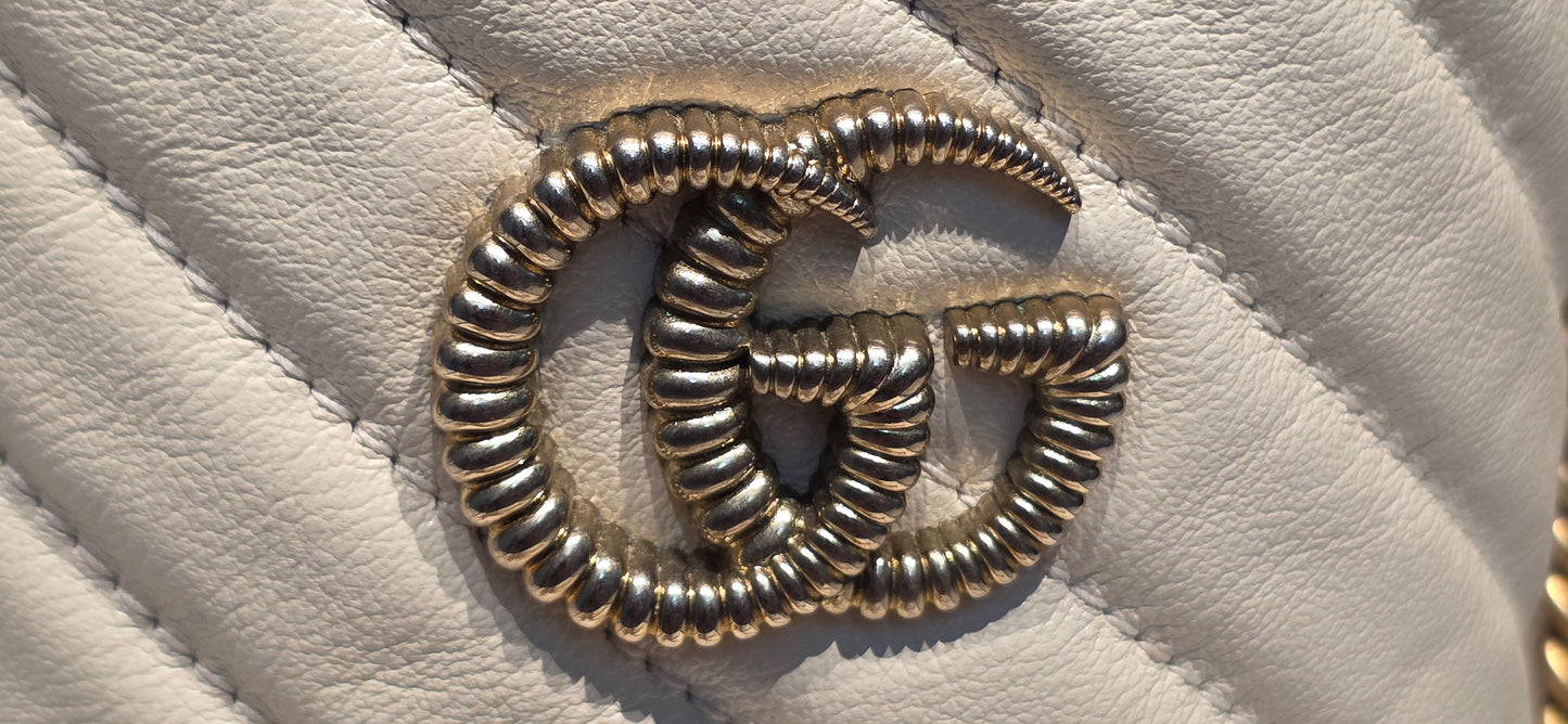Authentic Gucci Marmont Mini Bucket Bag in Off White