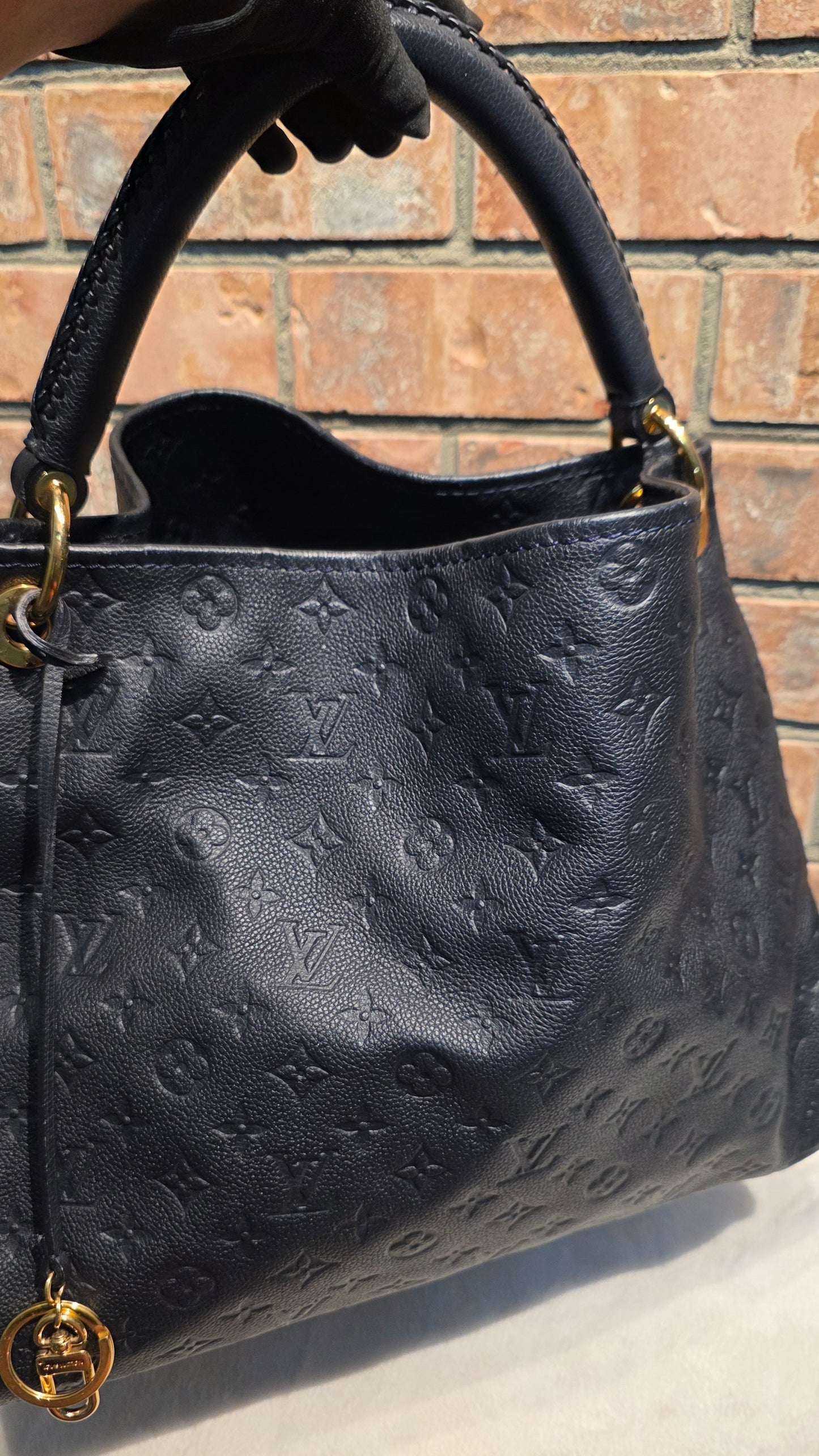 Authentic Louis Vuitton Artsy MM Empreinte Infini