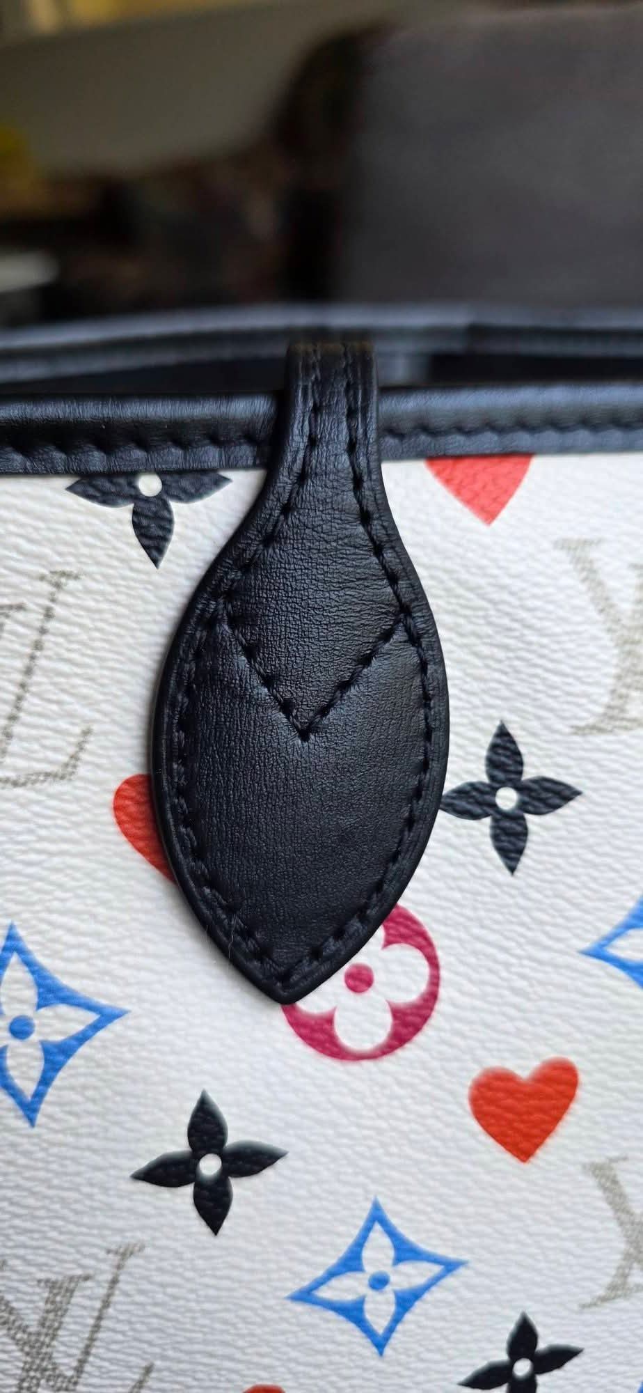 Authentic Louis Vuitton Neverfull MM with Pouch Game On Collection