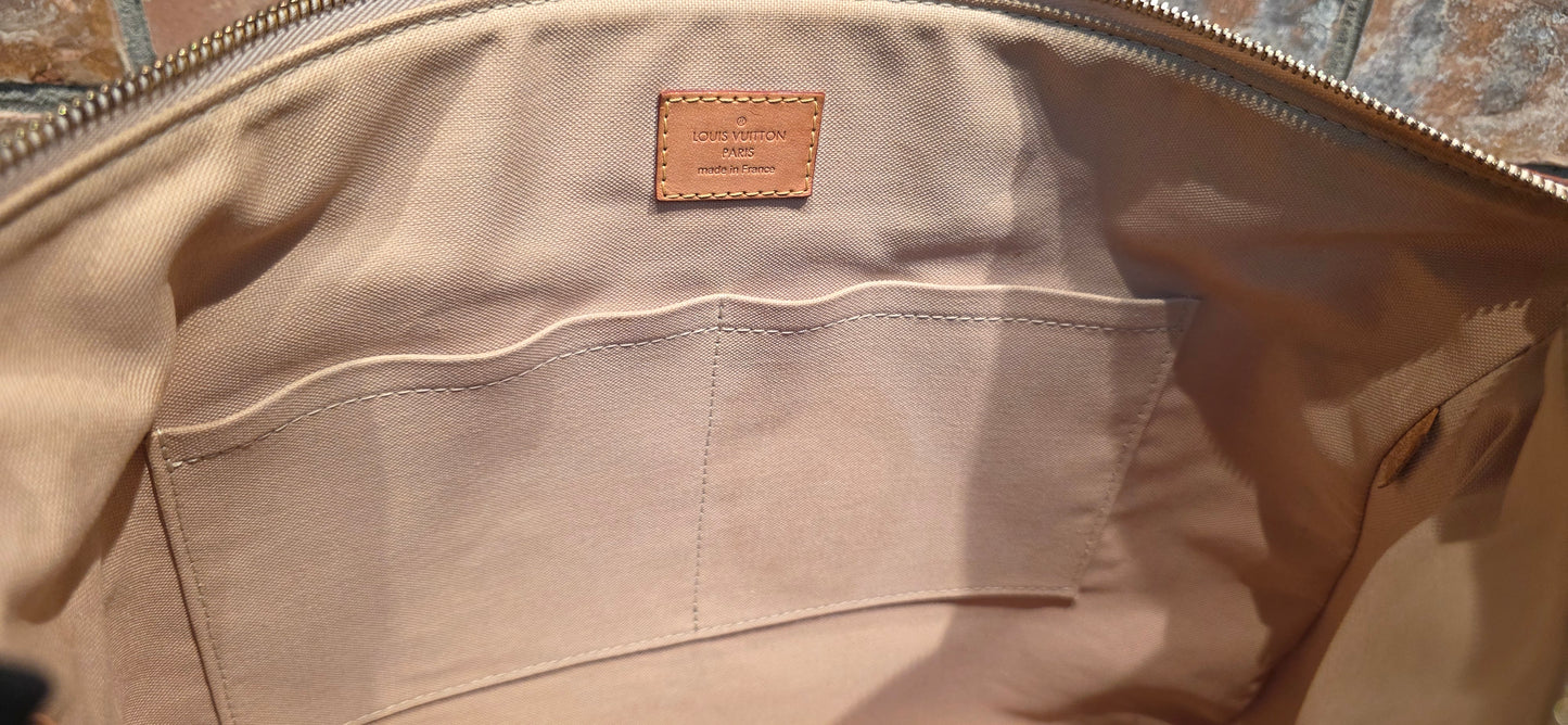 Authentic Louis Vuitton Siracusa GM