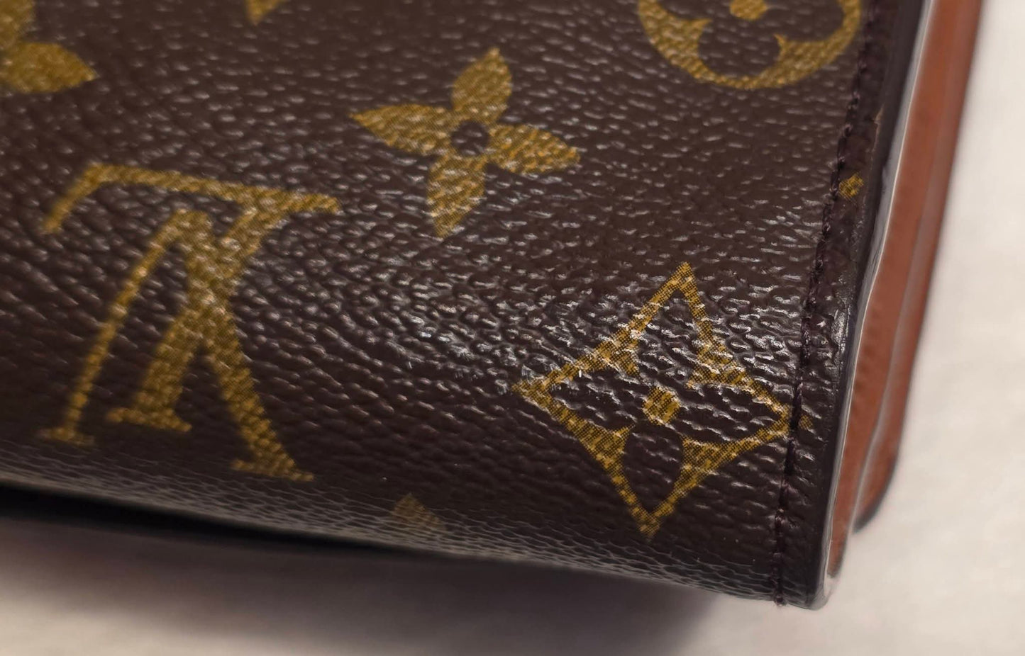 Authentic Louis Vuitton Pochette Bordeaux