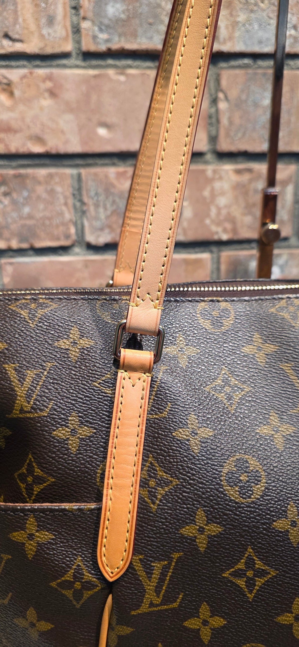 Authentic Louis Vuitton Totally MM Monogram