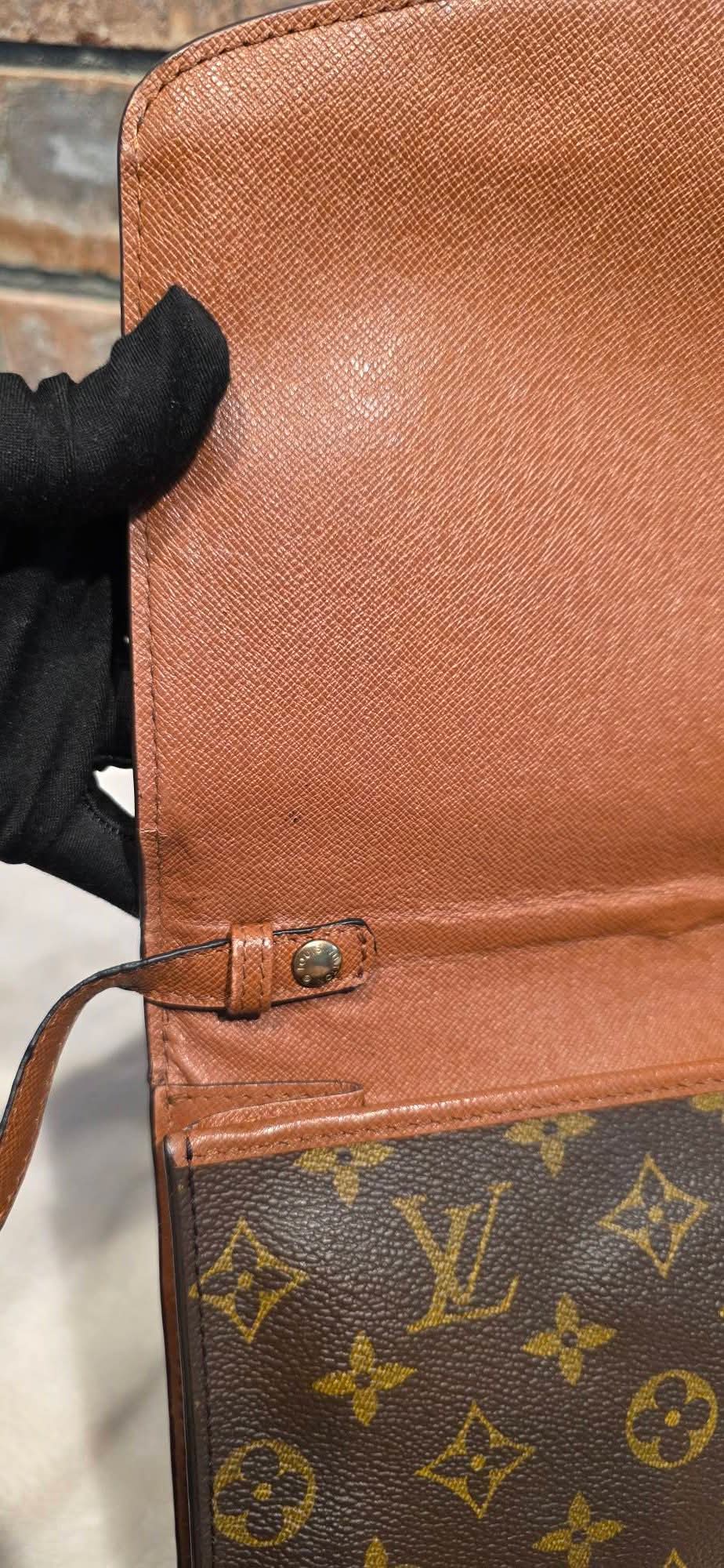 Authentic Louis Vuitton Pochette Bordeaux