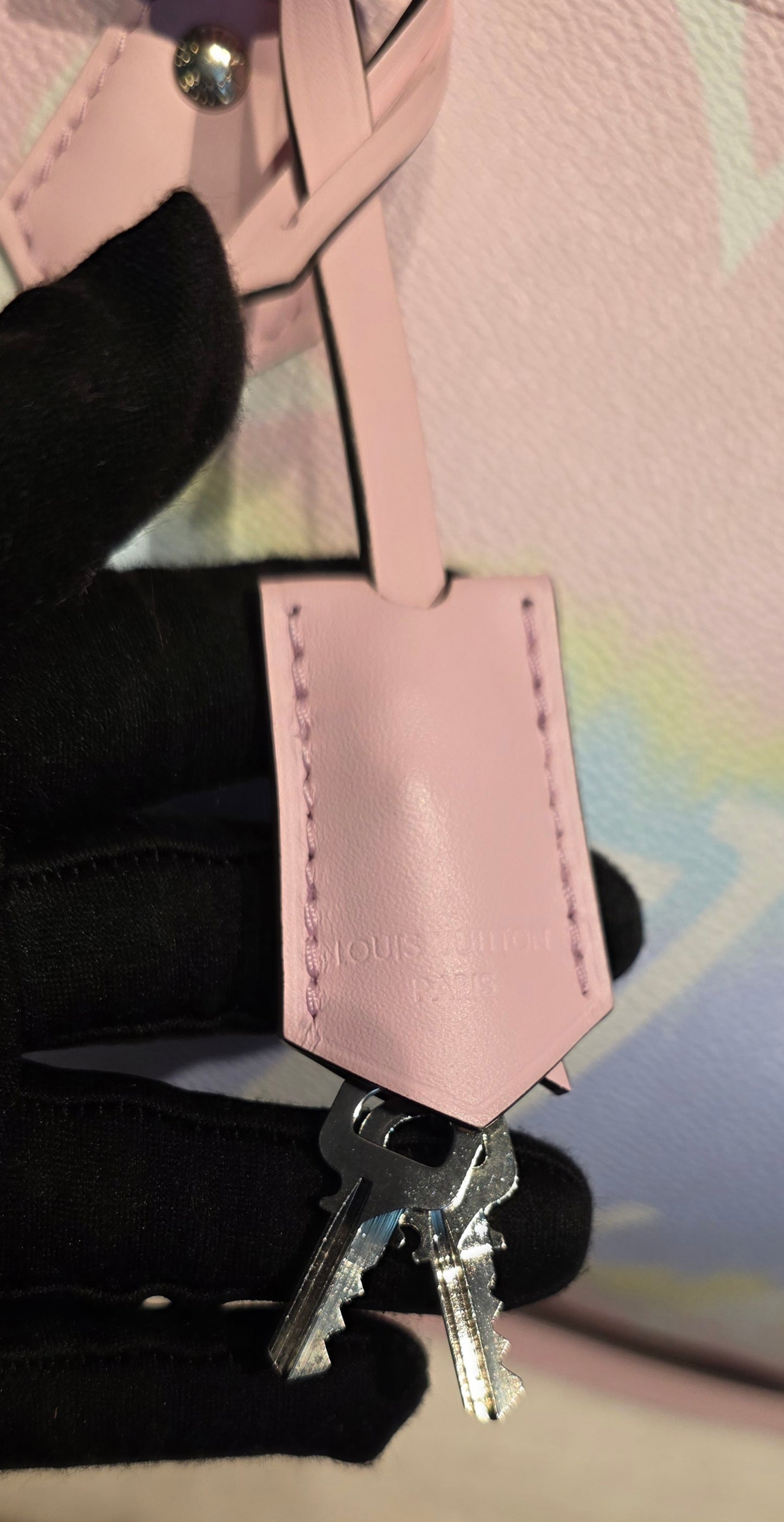 Authentic Louis Vuitton Limited Edition Speedy 30 Bandouliere Escale Pastel