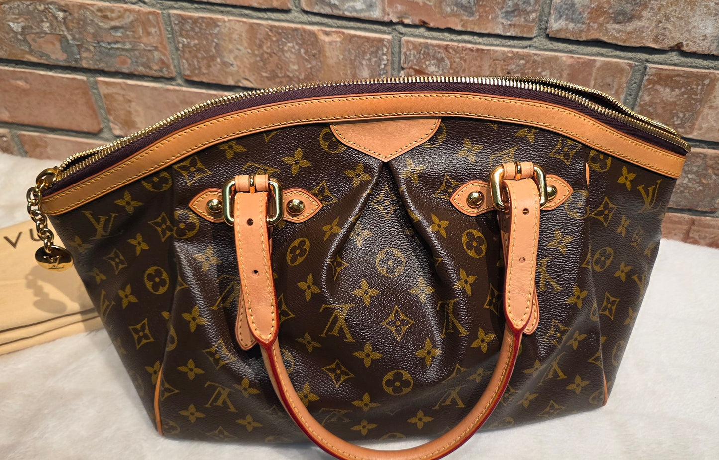 Authentic Louis Vuitton Tivoli GM