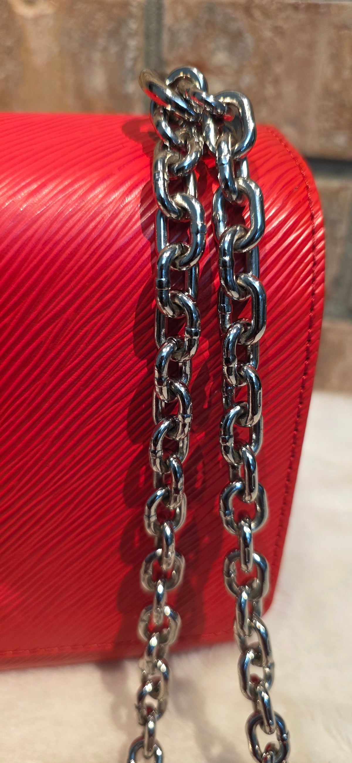 Authentic Louis Vuitton Twist MM Epi Leather in Red