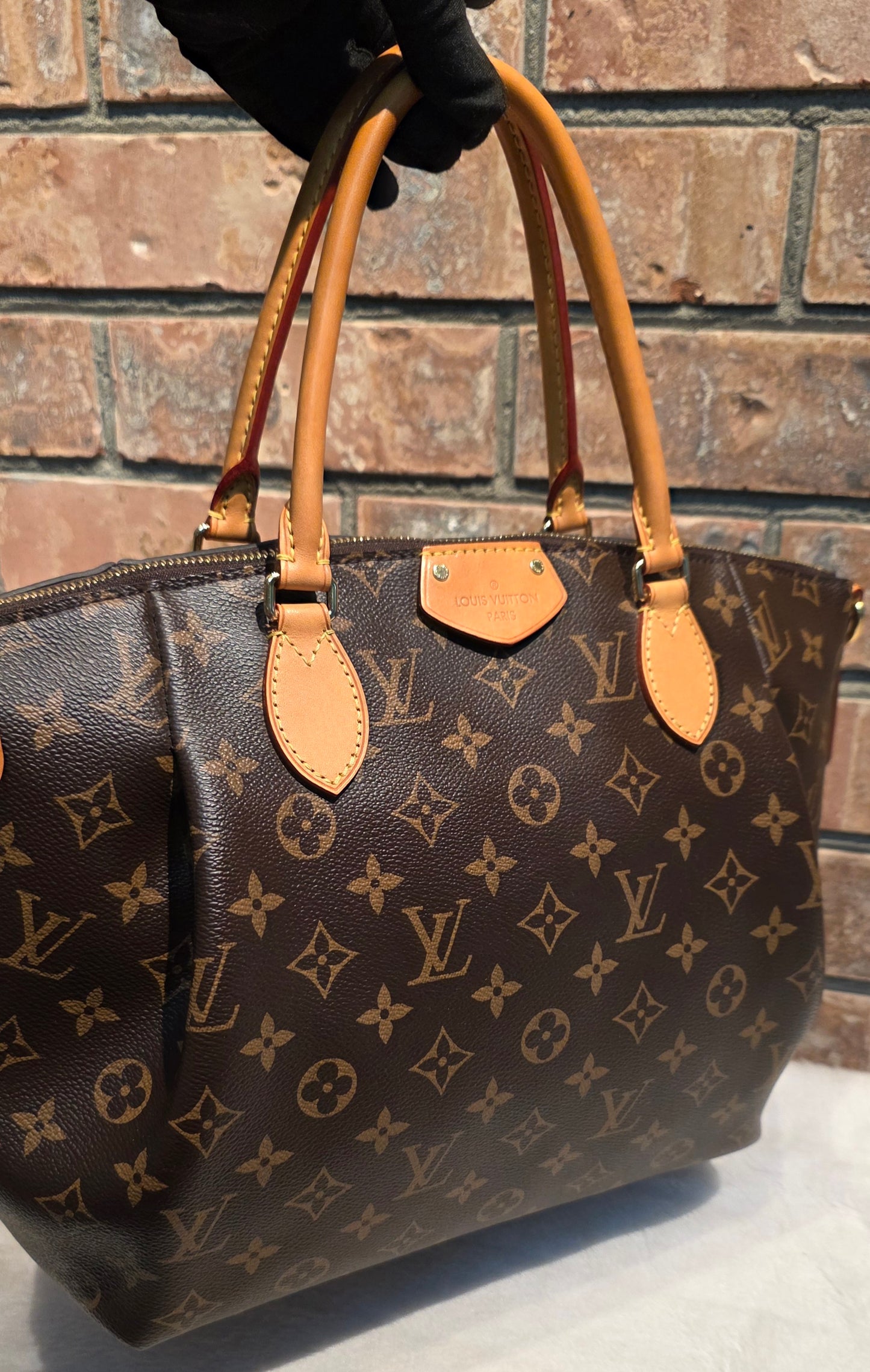 Authentic Louis Vuitton Turenne MM