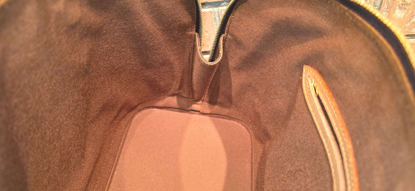 Authentic Louis Vuitton Alma PM Monogram (With Strap)